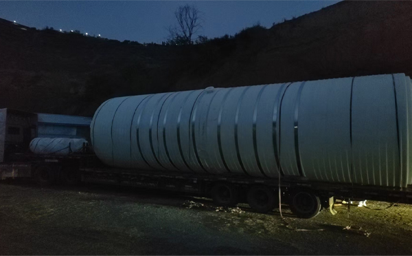 安宁圆桶运输途中